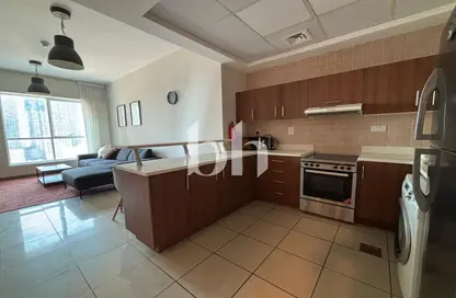 Apartment - 1 Bedroom - 2 Bathrooms for rent in Sulafa Tower - Dubai Marina - Dubai