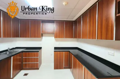 Apartment - 2 Bedrooms - 2 Bathrooms for rent in 21st Century Tower - Sheikh Zayed Road - Dubai