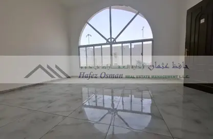فيلا - 1 حمام للايجار في الخالدية - أبوظبي