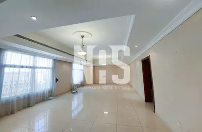 Villa - 6 Bedrooms - 7 Bathrooms for rent in Rabdan - Abu Dhabi