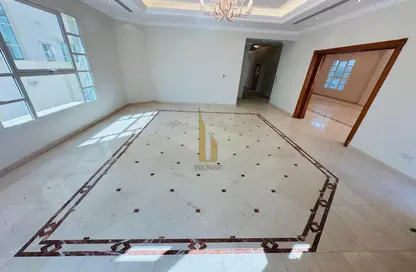 Villa - 5 Bedrooms - 5 Bathrooms for rent in Jumeirah 2 Villas - Jumeirah 2 - Jumeirah - Dubai