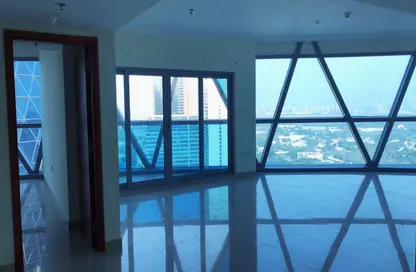 Apartment - 2 Bedrooms - 3 Bathrooms for rent in Park Tower B - Park Towers - DIFC - Dubai