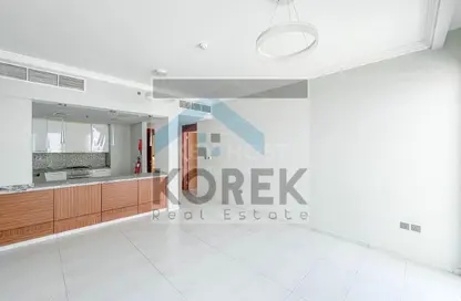 Apartment - 1 Bedroom - 2 Bathrooms for sale in Regent Court - Jumeirah Village Circle - Dubai