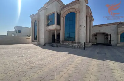 Villa - 7 Bedrooms - 7+ Bathrooms for rent in Seih Al Uraibi - Ras Al Khaimah