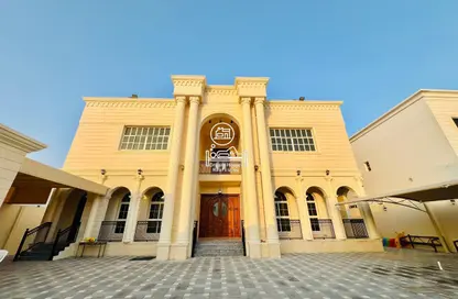 فيلا - 5 غرف نوم - 7 حمامات للايجار في مدينة الرياض - أبوظبي