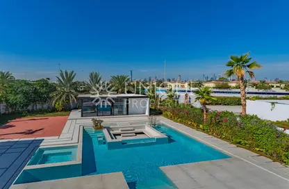 Villa - 4 Bedrooms - 5 Bathrooms for sale in Jumeirah Park Homes - Jumeirah Park - Dubai