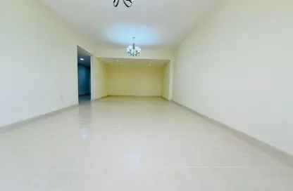 Apartment - 3 Bedrooms - 3 Bathrooms for rent in Sheikh Rashid Building - Sheikh Zayed Road - Dubai
