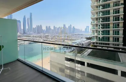 Apartment - 1 Bedroom - 1 Bathroom for sale in Marina Vista - EMAAR Beachfront - Dubai Harbour - Dubai