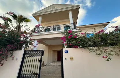 Villa - 5 Bedrooms - 7 Bathrooms for rent in Jumeirah 3 - Jumeirah - Dubai