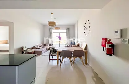 شقة - غرفة نوم - 2 حمامات للايجار في العزيزي روي المتوسطي - الفرجان - دبي