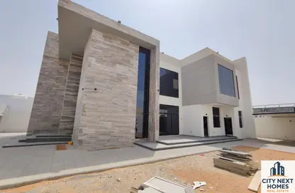 Villa - 5 Bedrooms - 7+ Bathrooms for rent in Nad Al Sheba Villas - Nad Al Sheba 3 - Nad Al Sheba - Dubai