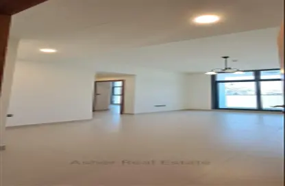 Apartment - 1 Bedroom - 1 Bathroom for rent in Al Hathboor Building - Al Muraqqabat - Deira - Dubai