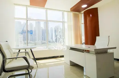 مكتب - استوديو - 2 حمامات للايجار في برج كلوفر - الخليج التجاري - دبي