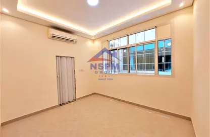 Apartment - Studio - 1 Bathroom for rent in Al Qubaisat - Al Mushrif - Abu Dhabi