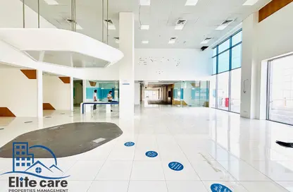 Show Room - Studio - 3 Bathrooms for rent in Cubes Park - Mussafah Industrial Area - Mussafah - Abu Dhabi