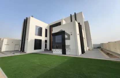 Villa - 5 Bedrooms - 6 Bathrooms for rent in Al Aweer 1 - Al Aweer - Dubai