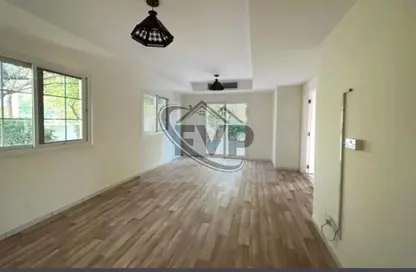 Villa - 2 Bedrooms - 3 Bathrooms for rent in Springs 12 - The Springs - Dubai