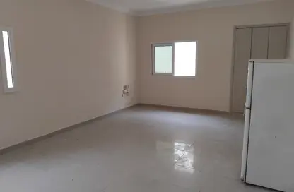 Apartment - Studio - 1 Bathroom for rent in Fire Station Road - Muwaileh - Sharjah