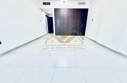 Apartment - 1 Bedroom - 2 Bathrooms for rent in Jumeirah Garden City - Al Satwa - Dubai