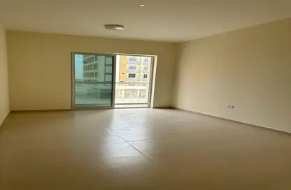 Apartment - 2 Bedrooms - 3 Bathrooms for rent in Al Jurf Industrial 3 - Al Jurf Industrial - Ajman