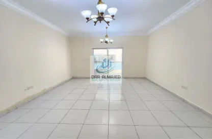 Apartment - 2 Bedrooms - 2 Bathrooms for rent in Taliatela Street - Al Nahda - Sharjah