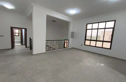 فيلا - 5 غرف نوم - 5 حمامات للايجار في الشعيبة - الروضة الشرقية - العين