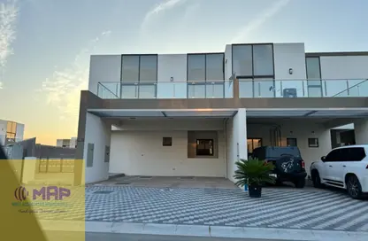 Villa - 4 Bedrooms - 6 Bathrooms for sale in Elie Saab VIE Townhouses - District 11 - Mohammed Bin Rashid City - Dubai