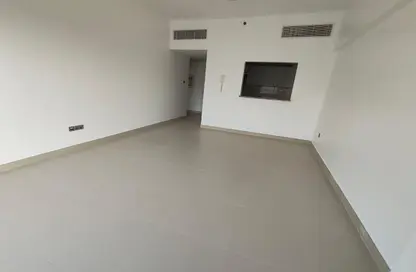 Apartment - 1 Bedroom - 2 Bathrooms for rent in Jeewar - Jumeirah Village Circle - Dubai