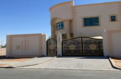 Villa - 5 Bedrooms - 7+ Bathrooms for rent in Al Salamat - Al Ain