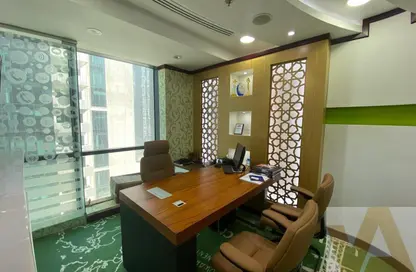مكتب - استوديو - 4 حمامات للايجار في برج ريجال - الخليج التجاري - دبي