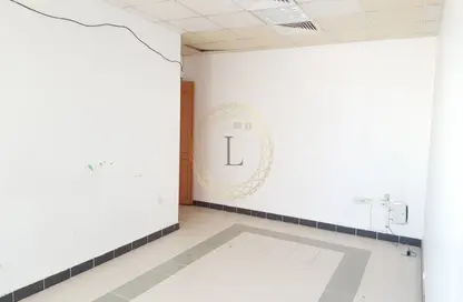 مكتب - استوديو - 2 حمامات للايجار في المرابعة - العين
