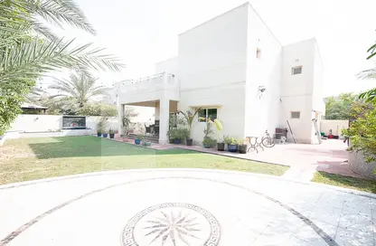Villa - 4 Bedrooms - 4 Bathrooms for rent in Meadows 9 - Meadows - Dubai