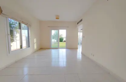 Villa - 3 Bedrooms - 4 Bathrooms for rent in Springs 9 - The Springs - Dubai Villa - 3 Bedrooms - 4 Bathrooms for rent in Springs 9 - The Springs - Dubai