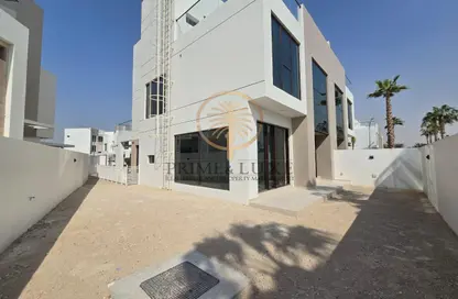Villa - 5 Bedrooms - 6 Bathrooms for rent in Greenwoods - DAMAC Hills - Dubai