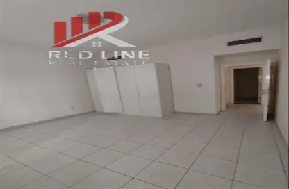 Apartment - 3 Bedrooms - 3 Bathrooms for rent in Al Majaz 2 - Al Majaz - Sharjah