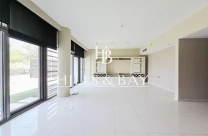 Townhouse - 3 Bedrooms - 5 Bathrooms for rent in Golf Veduta Hotel Apartments A - Golf Veduta Hotel Apartments - Golf Town - DAMAC Hills - Dubai Townhouse - 3 Bedrooms - 5 Bathrooms for rent in Golf Veduta Hotel Apartments A - Golf Veduta Hotel Apartments - Golf Town - DAMAC Hills - Dubai