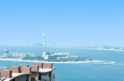 Apartment - Studio - 1 Bathroom for sale in The Palm Tower - Palm Jumeirah - Dubai
