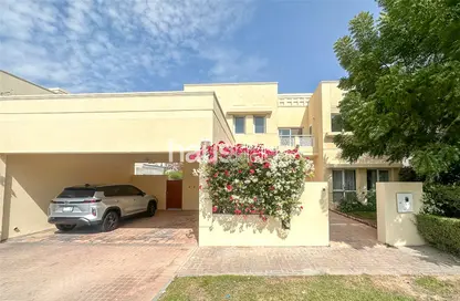 Villa - 5 Bedrooms - 6 Bathrooms for rent in Meadows 4 - Meadows - Dubai