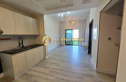 شقة - غرفة نوم - 2 حمامات للايجار في بوابة بن غاطي - منطقة 15 - قرية جميرا الدائرية - دبي