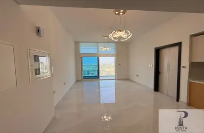 شقة - غرفة نوم - 2 حمامات للايجار في سكايز من دانوب - ارجان - دبي شقة - غرفة نوم - 2 حمامات للايجار في سكايز من دانوب - ارجان - دبي