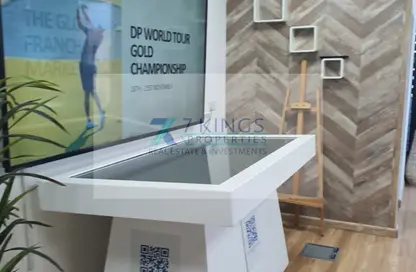 Office Space - Studio for rent in Churchill Towers - Business Bay - Dubai