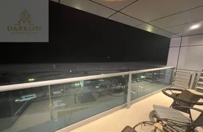 شقة - غرفة نوم - 2 حمامات للايجار في مساكن كورنيش عجمان - طريق كورنيش عجمان - عجمان