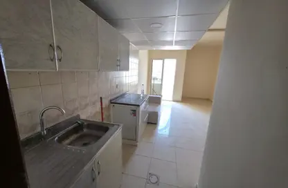 شقة - 1 حمام للايجار في فلل الروضة 3 - 3  الروضة - الروضة - عجمان