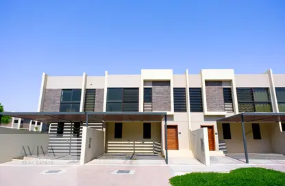 Townhouse - 4 Bedrooms - 3 Bathrooms for sale in The Roots DAMAC Hills 2 - Damac Hills 2 - Dubai