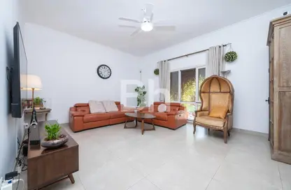 Villa - 3 Bedrooms - 3 Bathrooms for sale in Meadows 9 - Meadows - Dubai
