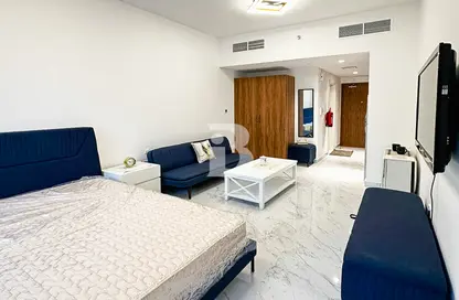 Room / Bedroom image for: Apartment - 1 Bathroom for sale in Oasis 1 - Oasis Residences - Masdar City - Abu Dhabi, Image 1