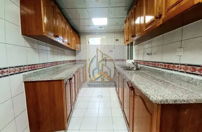 شقة - 3 غرف نوم - 3 حمامات للايجار في شارع المطار - أبوظبي