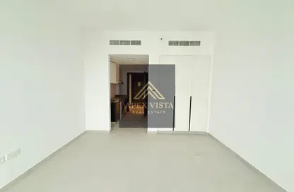 شقة - 1 حمام للايجار في ذا لينك - إيست فييليدج - الجادة - الشارقة