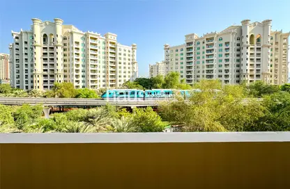 Apartment - 3 Bedrooms - 4 Bathrooms for sale in Golden Mile 8 - Golden Mile - Palm Jumeirah - Dubai