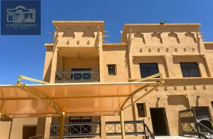 فيلا - 5 غرف نوم - 7 حمامات للايجار في البطين - العين